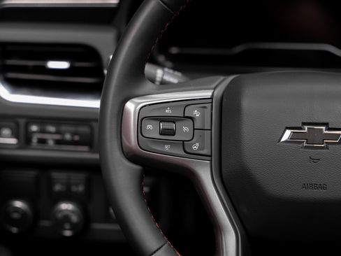 Used 2024 Chevrolet Suburban RST w/ Luxury Package image 41