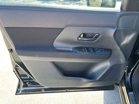 New 2026 Nissan Kicks S image 17