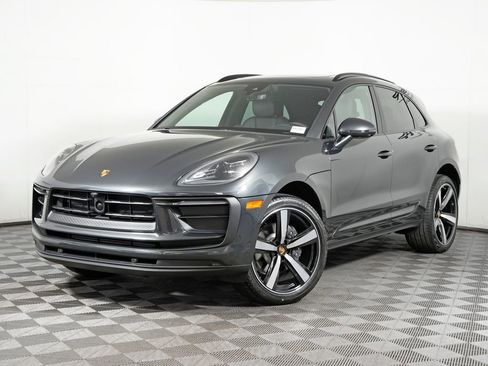 New 2026 Porsche Macan image 1