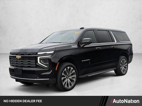 Used 2026 Chevrolet Suburban High Country AWD/4WD image 1