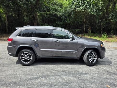Used 2020 Jeep Grand Cherokee Limited AWD/4WD image 37