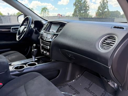 Used 2015 Nissan Pathfinder SV w/ Trailer Tow Package FWD image 24