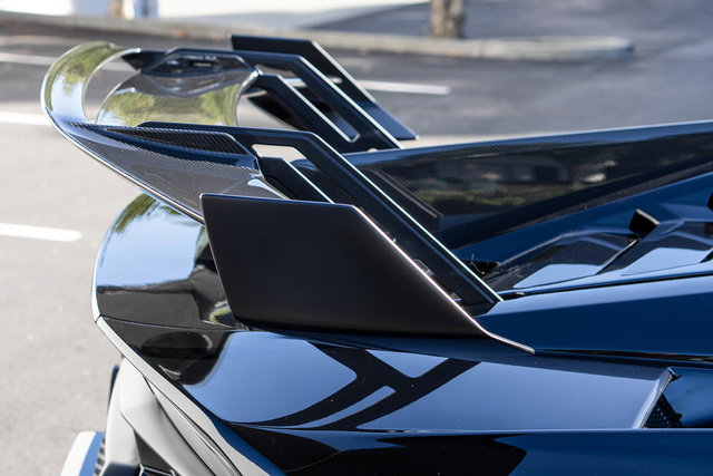 Used 2021 Lamborghini Huracan STO RWD image 94