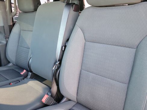 Used 2022 Chevrolet Silverado 1500 Custom image 6