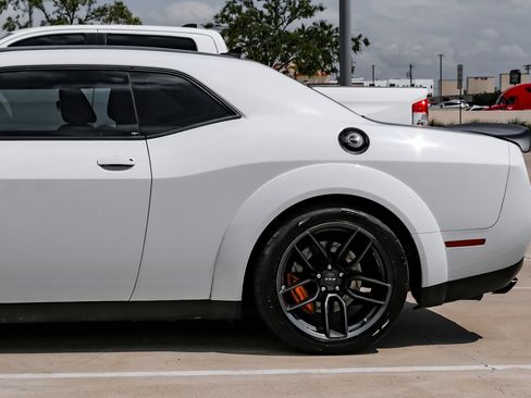 Used 2019 Dodge Challenger SRT Hellcat Redeye RWD image 12