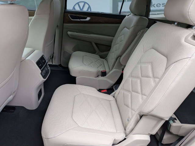 New 2026 Volkswagen Atlas SE FWD image 15