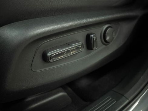 Used 2024 Honda CR-V EX-L image 12