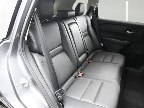 Certified 2025 Nissan Rogue SL w/ SL Premium Package AWD/4WD image 13