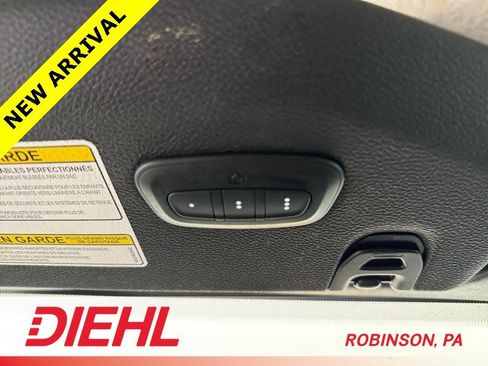 Used 2023 Jeep Wrangler Sahara image 31