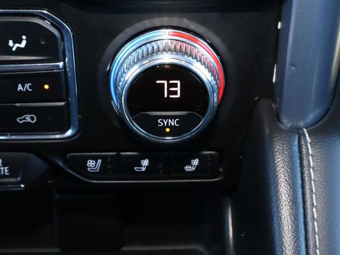 Used 2022 GMC Yukon SLT AWD/4WD image 30