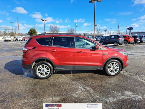 Certified 2018 Ford Escape SE image 27