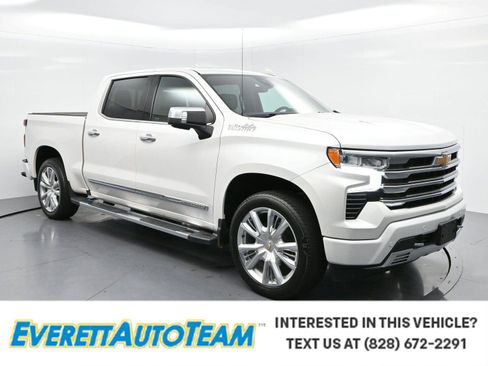 Used 2024 Chevrolet Silverado 1500 High Country w/ High Country Premium Package AWD/4WD image 1