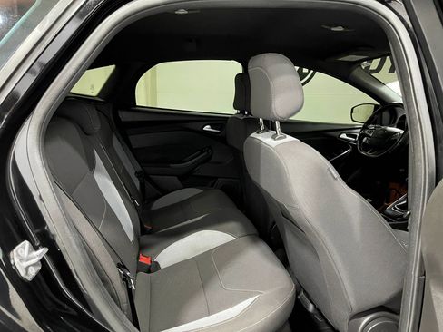Used 2018 Ford Focus ST FWD image 31