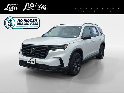 Certified 2023 Honda Pilot Sport image 1