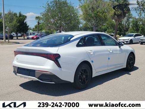 New 2026 Kia K5 LXS FWD image 6