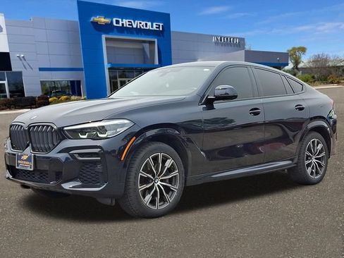 Used 2022 BMW X6 M50i w/ Parking Assistance Package AWD/4WD image 30