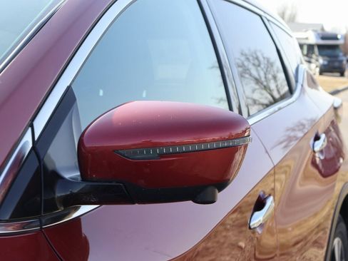 Used 2019 Nissan Murano SV w/ Premium Package image 12