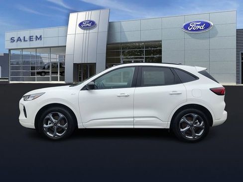 Certified 2023 Ford Escape ST-Line w/ Tech Pack #1 AWD/4WD image 5