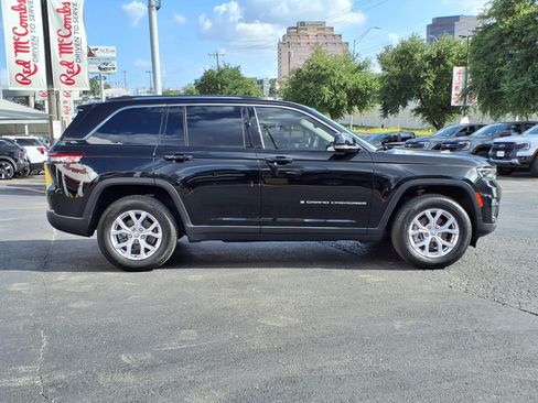 Used 2022 Jeep Grand Cherokee Limited RWD image 5