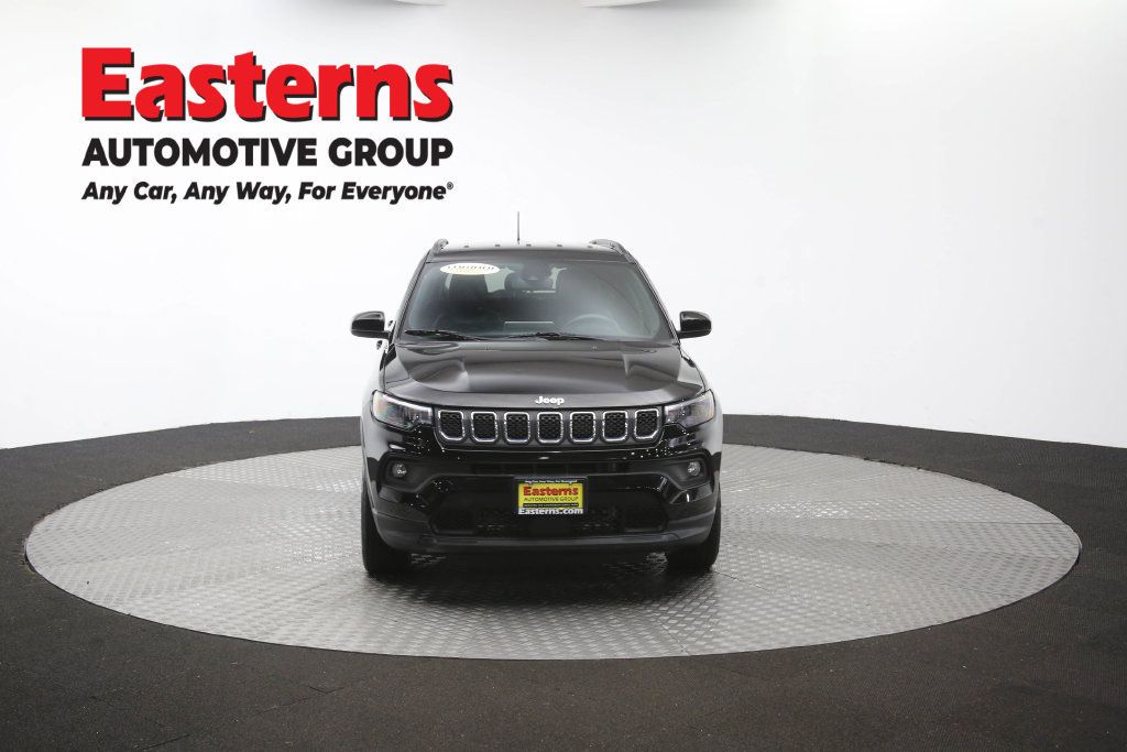 Used 2023 Jeep Compass Latitude AWD/4WD image 56