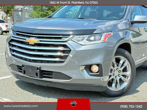 Used 2019 Chevrolet Traverse High Country AWD/4WD image 16