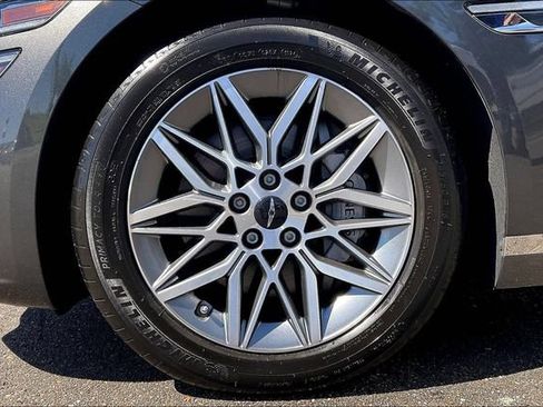 Certified 2025 Genesis G80 2.5T AWD/4WD image 11