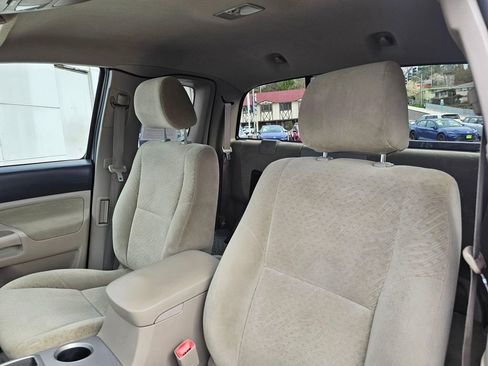 Used 2006 Toyota Tacoma PreRunner image 20