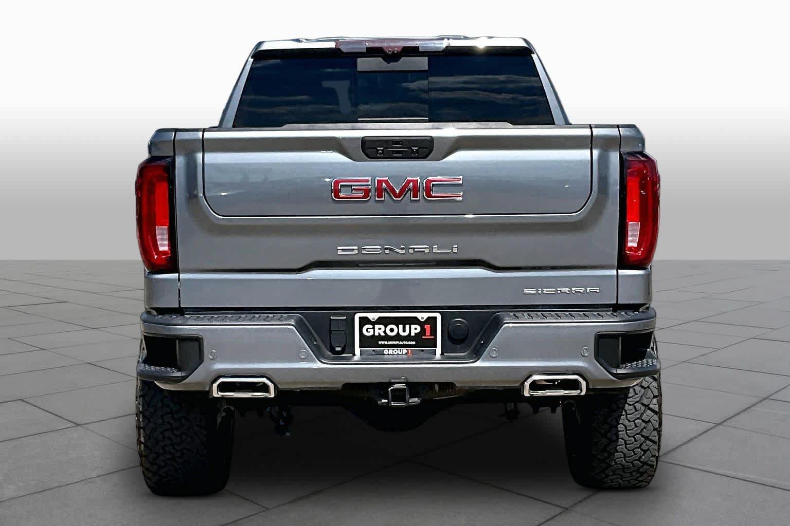Used 2021 GMC Sierra 1500 Denali w/ Denali Ultimate Package AWD/4WD image 5