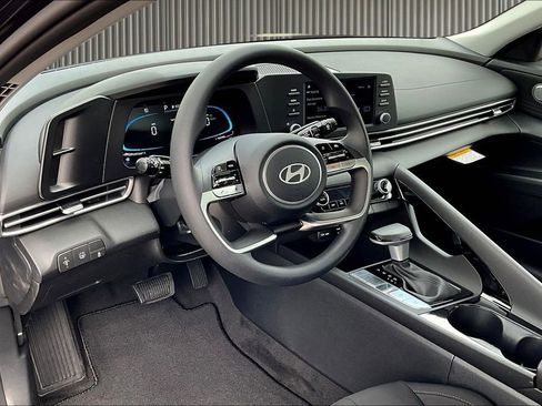 New 2026 Hyundai Elantra Hybrid FWD image 7