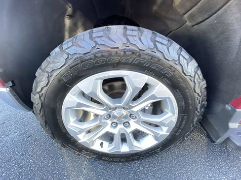 Used 2023 Chevrolet Silverado 1500 LTZ w/ LTZ Premium Package AWD/4WD image 34