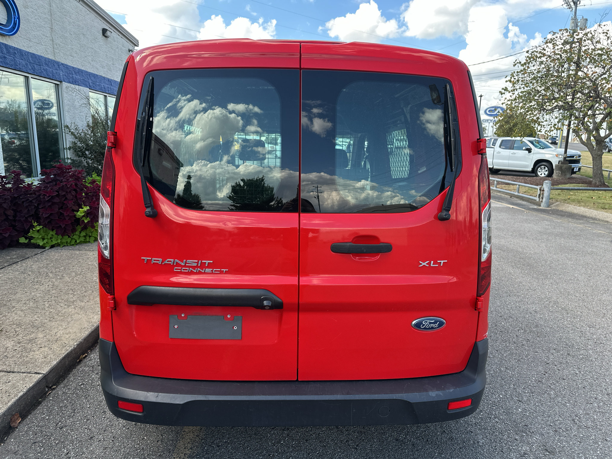 Used 2019 Ford Transit Connect XLT FWD image 5