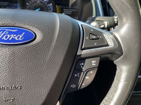 Used 2017 Ford Edge Titanium w/ Technology Package AWD/4WD image 22
