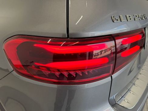 New 2025 Mercedes-Benz GLB 250 image 33
