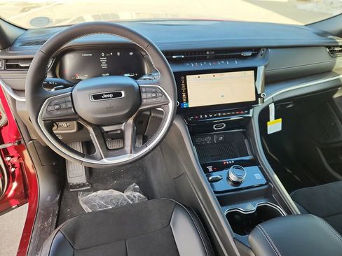 New 2026 Jeep Grand Cherokee Altitude AWD/4WD image 9