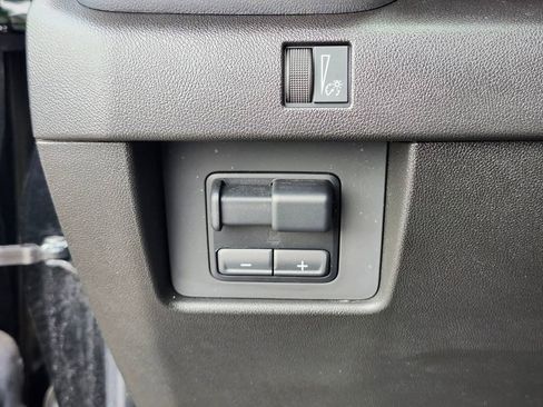 Used 2025 GMC Canyon Elevation AWD/4WD image 21