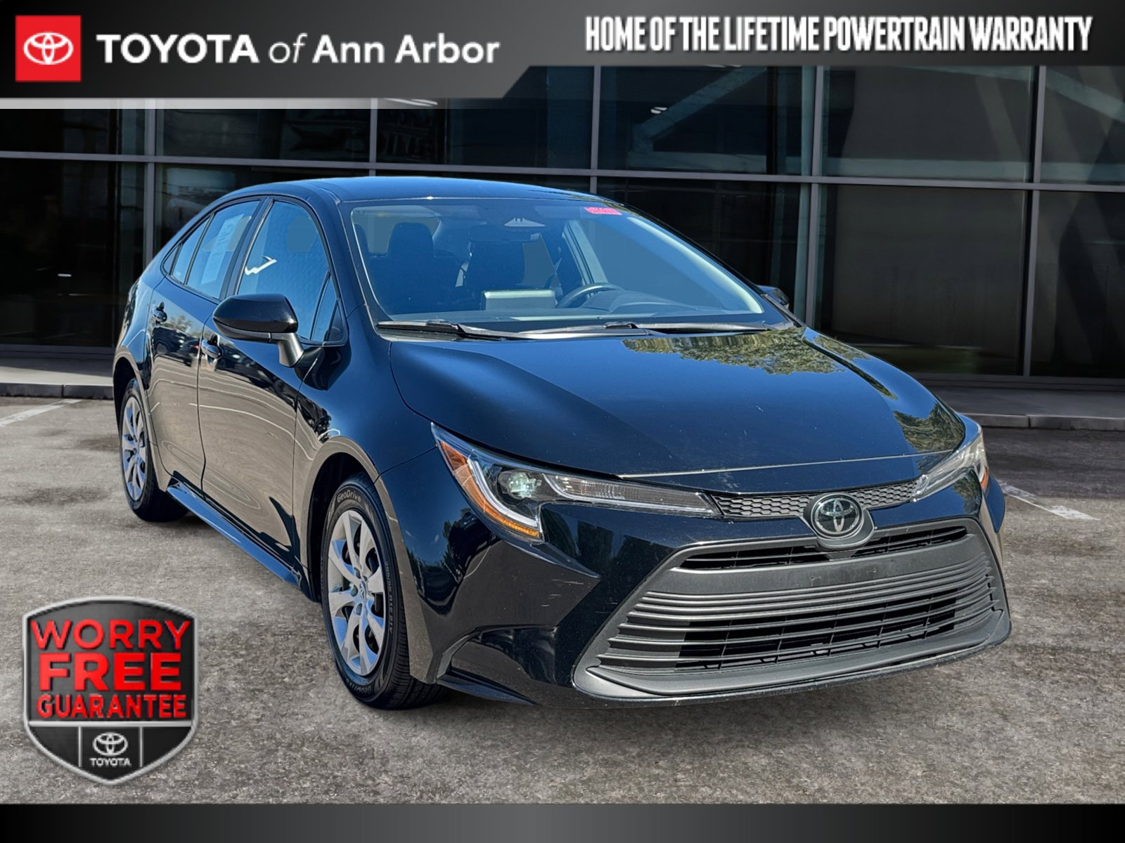 Used 2025 Toyota Corolla LE FWD image 1