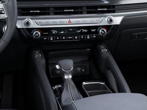 New 2025 Kia Telluride S FWD image 28