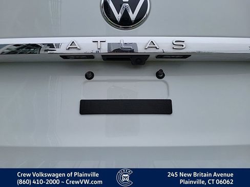 Certified 2023 Volkswagen Atlas SE w/ Black Wheel Package image 29