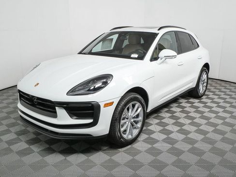 Certified 2026 Porsche Macan Turbo AWD/4WD image 1