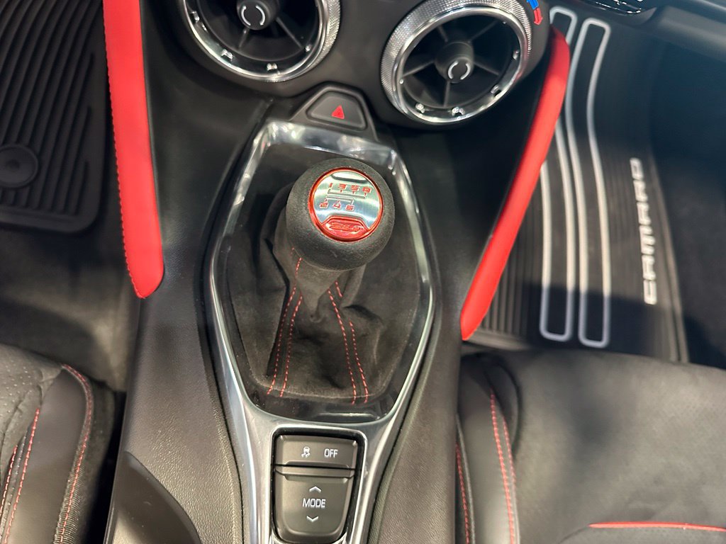 Used 2022 Chevrolet Camaro ZL1 RWD image 13