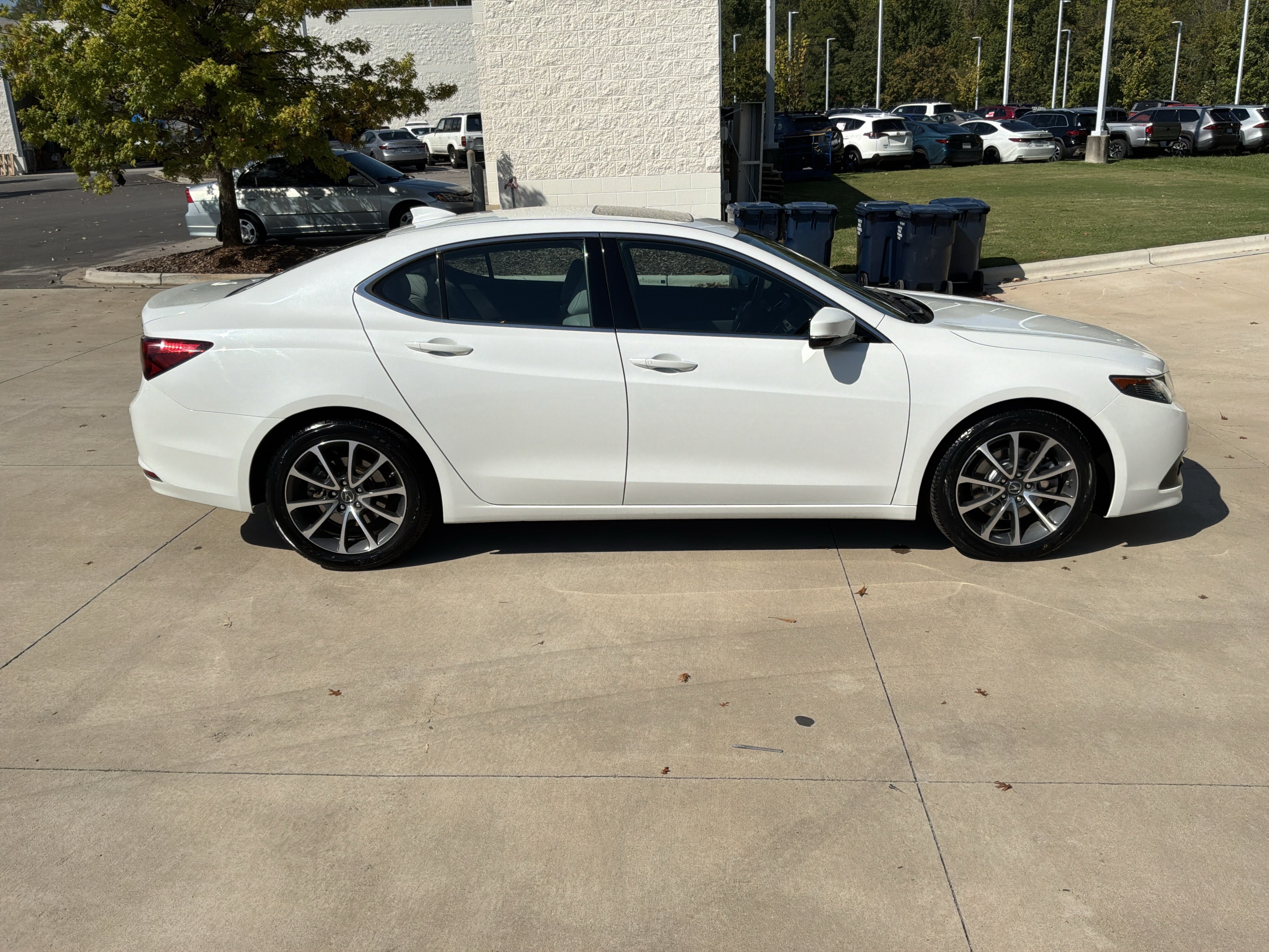 Used 2015 Acura TLX w/ Advance Package AWD/4WD image 11