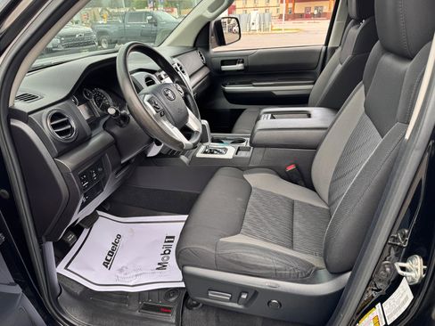 Used 2014 Toyota Tundra SR5 w/ SR5 Upgrade Package AWD/4WD image 10