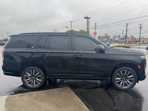 Certified 2022 Cadillac Escalade Sport Platinum AWD/4WD image 4