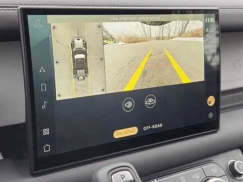 Used 2025 Land Rover Defender 110 S image 17