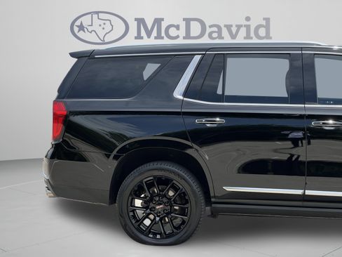 Used 2022 GMC Yukon Denali w/ Denali Premium Package AWD/4WD image 32