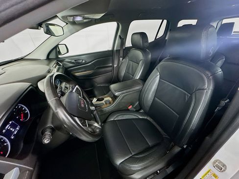 Used 2018 GMC Acadia SLE image 13