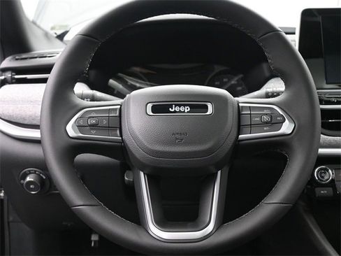 New 2025 Jeep Compass Latitude w/ Sun & Sound Group image 28