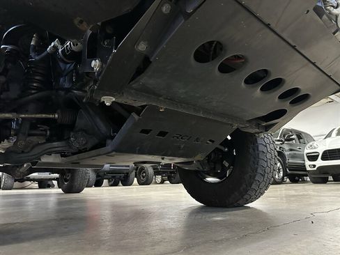 Used 2016 Toyota Tacoma TRD Off-Road w/ Towing Package image 15