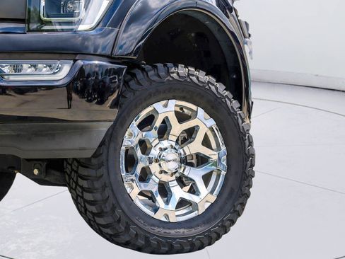 Used 2021 Ford F150 Lariat w/ Equipment Group 502A High AWD/4WD image 3