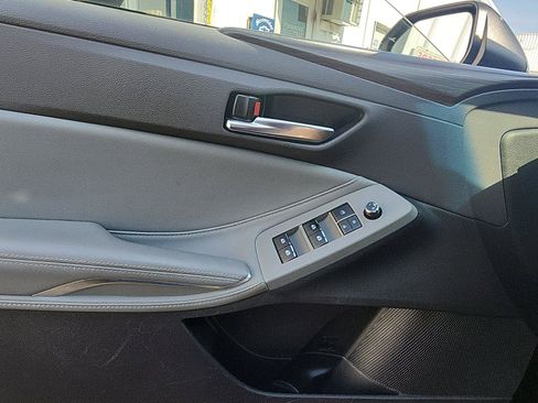 Used 2019 Toyota Avalon XLE w/ Moonroof Package FWD image 15